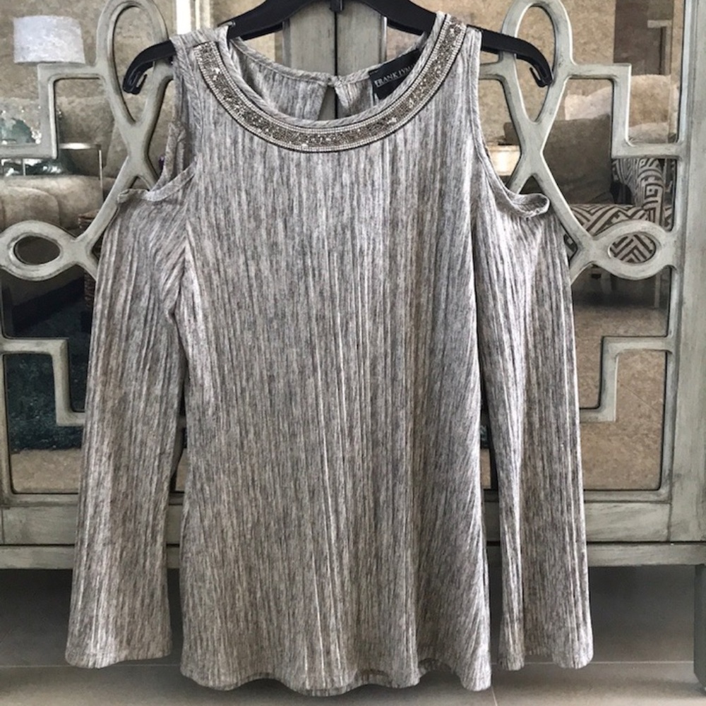 ✨Frank Lyman Design Embellished Cold Shoulder Top